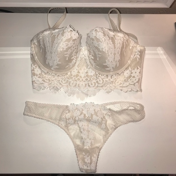 EUC Dream Angels Lightly Lined Long Line Lace Bra